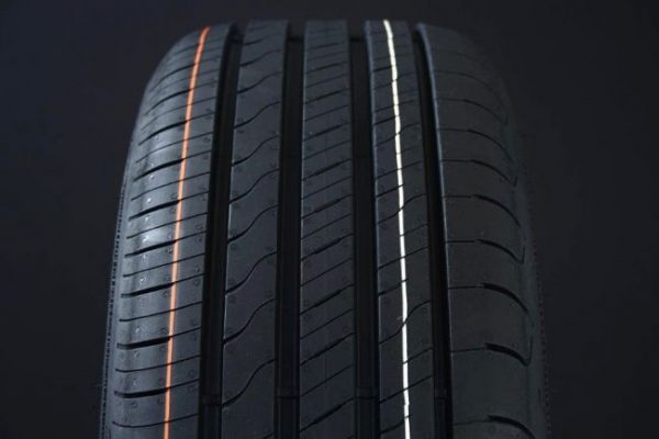 285/50R20 GOODYEAR EFFICIENTGRIP 2 SUV