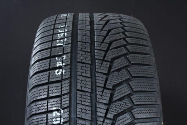 285/45R19 HANKOOK WINTER I*CEPT EVO2 W320 FRIKTION