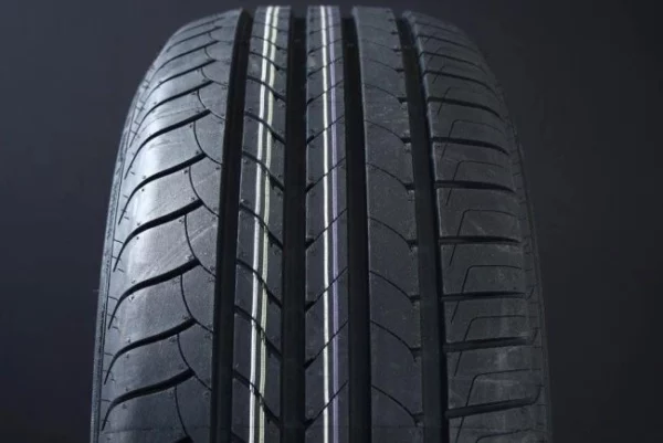 235/55R17 GOODYEAR EFFICIENTGRIP