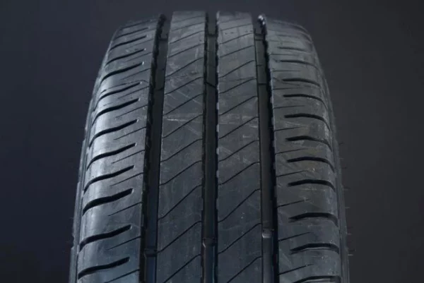 215/65R15 MICHELIN AGILIS 3 C-DÄCK