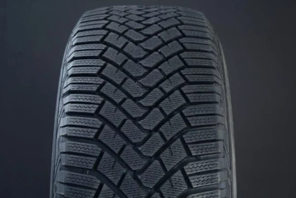 225/55R18 GOODYEAR ULTRA GRIP ICE 3 FRIKTION