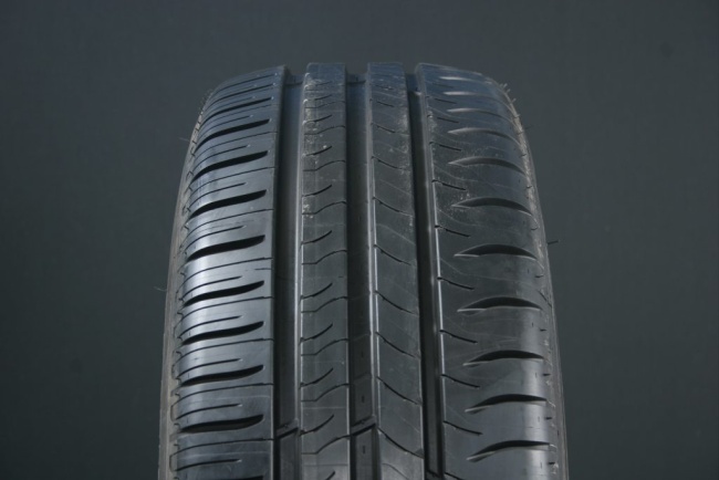 215/75R16 MICHELIN AGILIS + GRNX C-DÄCK