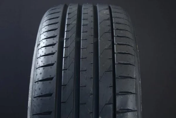 315/35R21 FALKEN AZENIS FK520 SUV