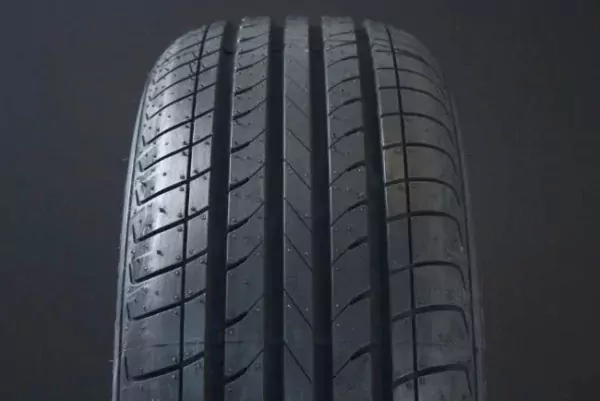 215/65R16 LINGLONG GREENMAX HP010