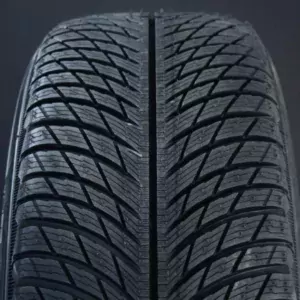 325/35R22 MICHELIN PILOT ALPIN 5 SUV FRIKTION