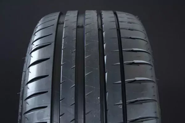 225/45R17 MICHELIN PILOT SPORT 4 DEMO