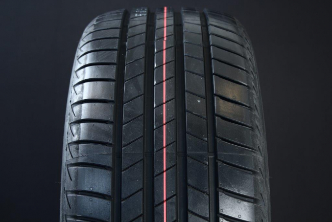 235/55R18 BRIDGESTONE TURANZA T005 DEMO