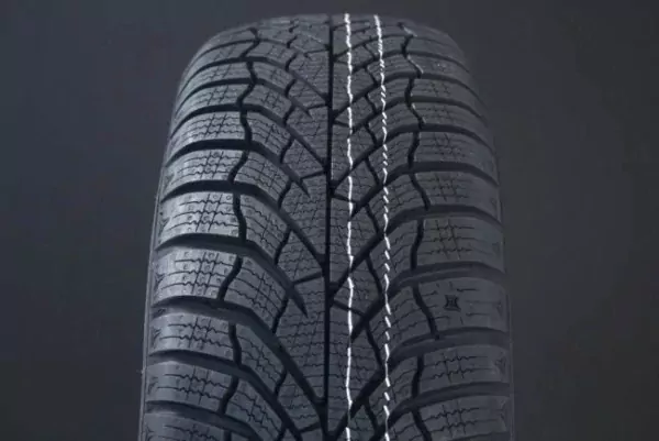 185/50R16 KUMHO WINTERCRAFT WP52 FRIKTION