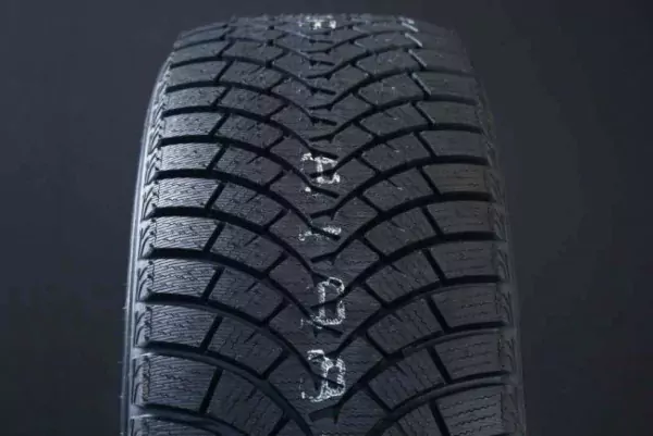 215/60R16 FALKEN WPEAK F-SNOW 1 FRIKTION