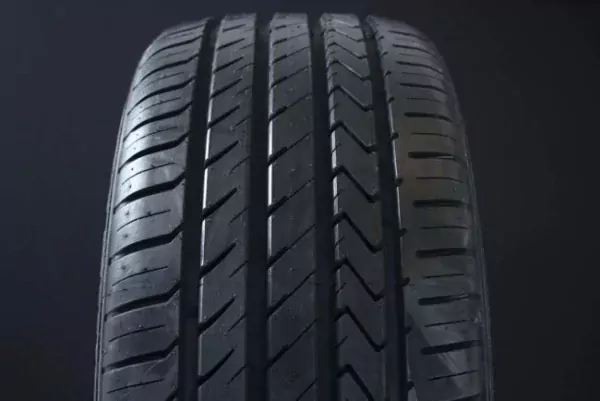 225/30R20 LEXANI LX-TWENTY DOT2020