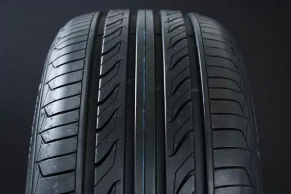 225/55R17 LANDSAIL LS388 RUNFLAT