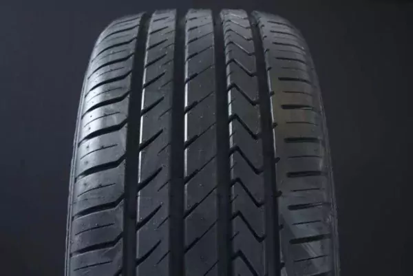 245/35R19 LEXANI LX-TWENTY