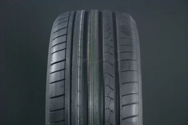 265/35R20 DUNLOP SPORT MAXX GT