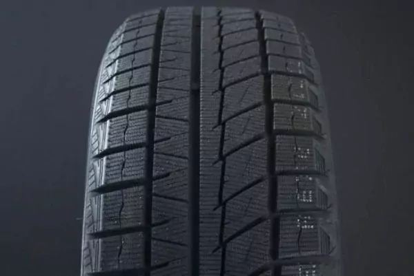 275/40R19 SAILUN ICE BLAZER ARCTIC EVO FRIKTION DOT2020