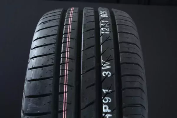 275/45R19 KUMHO CRUGEN HP91