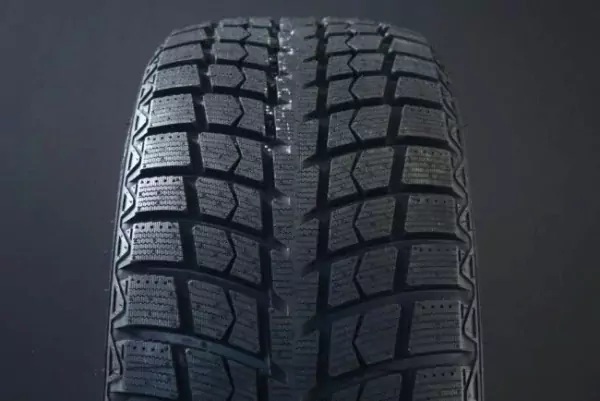 275/50R21 LINGLONG GREENMAX WINTER ICE I-15 FRIKTION