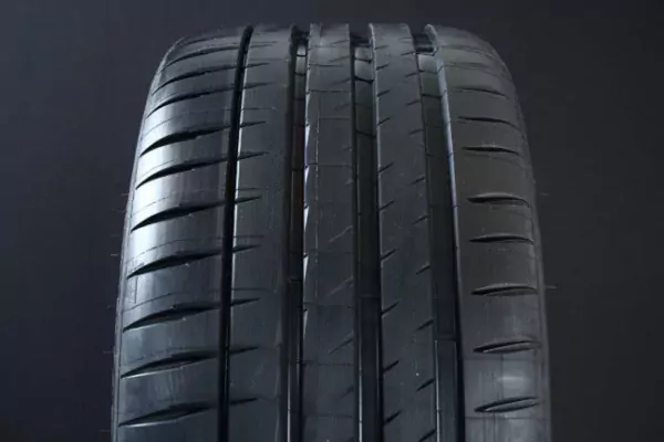 355/25R21 MICHELIN PILOT SPORT 4S