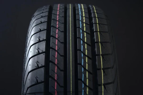 215/65R15 NANKANG CW-20 C-DÄCK DOT2021