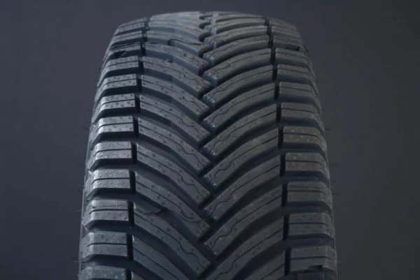 215/65R16 MICHELIN AGILIS CROSSCLIMATE C-DÄCK