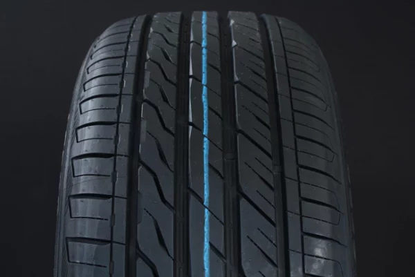 225/35R19 LANDSAIL LS588 UHP OUTLET