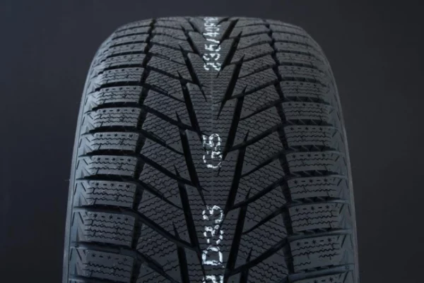 285/65R17 HANKOOK WINTER I*CEPT X RW10 FRIKTION