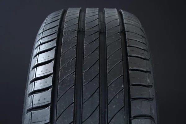 225/45R17 MICHELIN PRIMACY 4 DOT2020