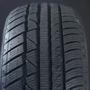 235/55R19 LINGLONG GREENMAX WINTER UHP FRIKTION