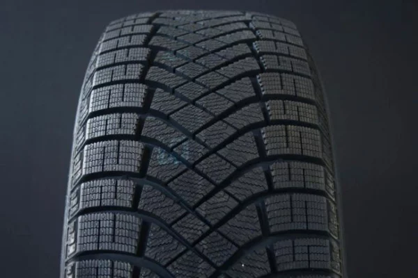 225/55R18 PIRELLI ICE ZERO FRIKTION