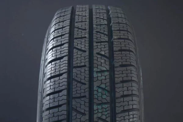 225/65R16 PIRELLI CARRIER WINTER FRIKTION