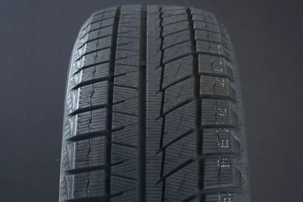 235/55R20 SAILUN ICE BLAZER ARCTIC EVO FRIKTION