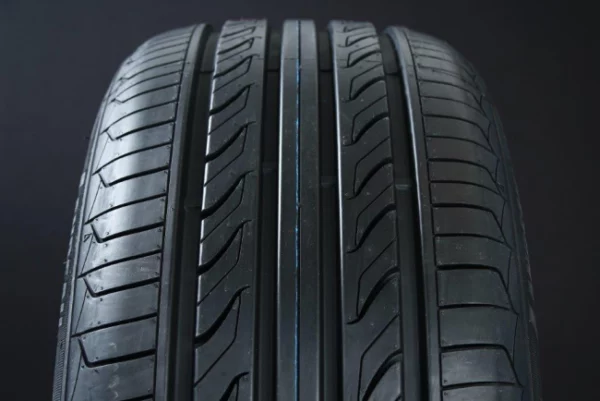 225/55R17 LANDSAIL LS388 RUNFLAT