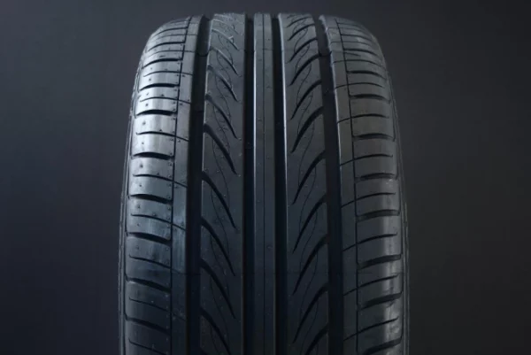 235/55R17 MAZZINI ECO 607